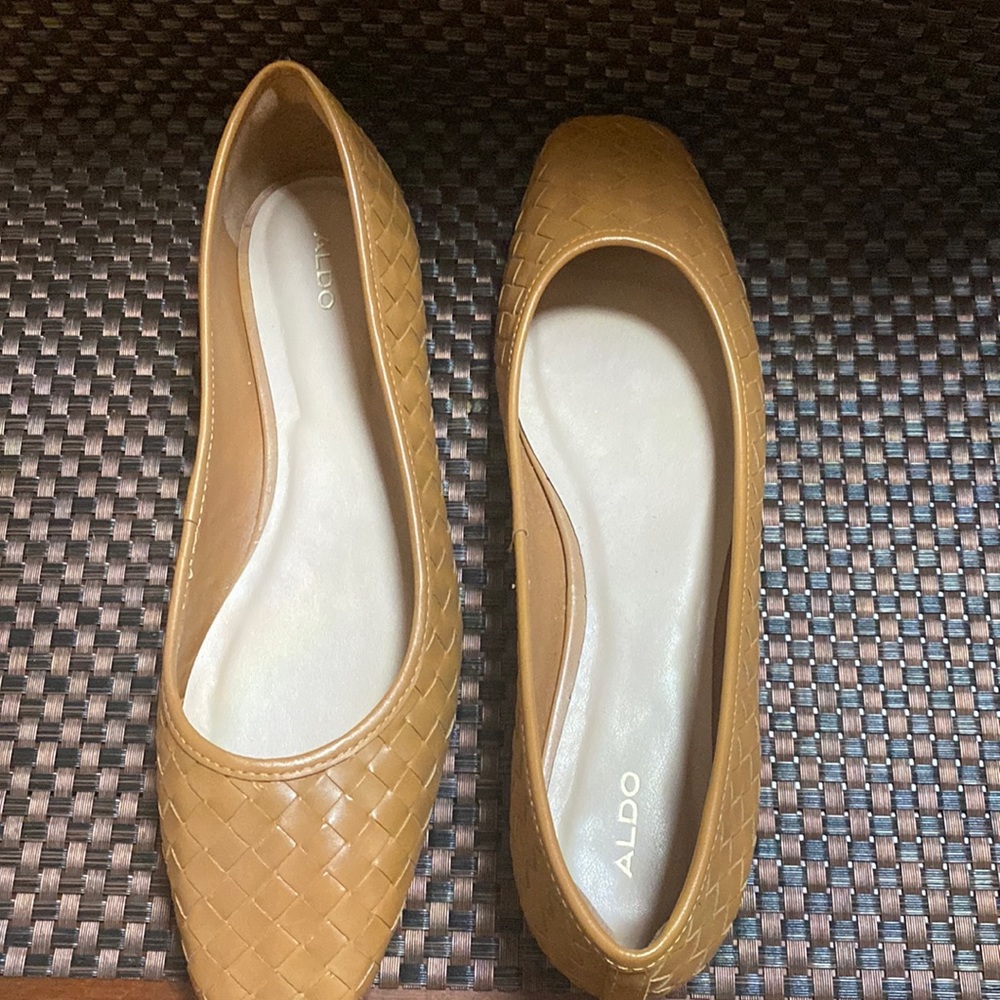 NEW ALDO Flats